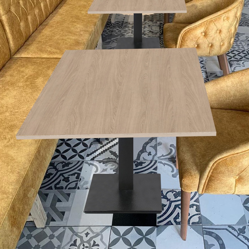Kaviarenský Stôl /670x670/ - H1377 ST36 Dub Orleans pieskový - Stolová podnož 740mm Hranatá ČIERNÁ