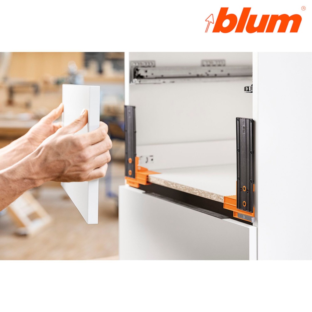 BLUM - šablóna s hrotmi pre MERIVOBOX, na čelo zásuvky   ZML.4010