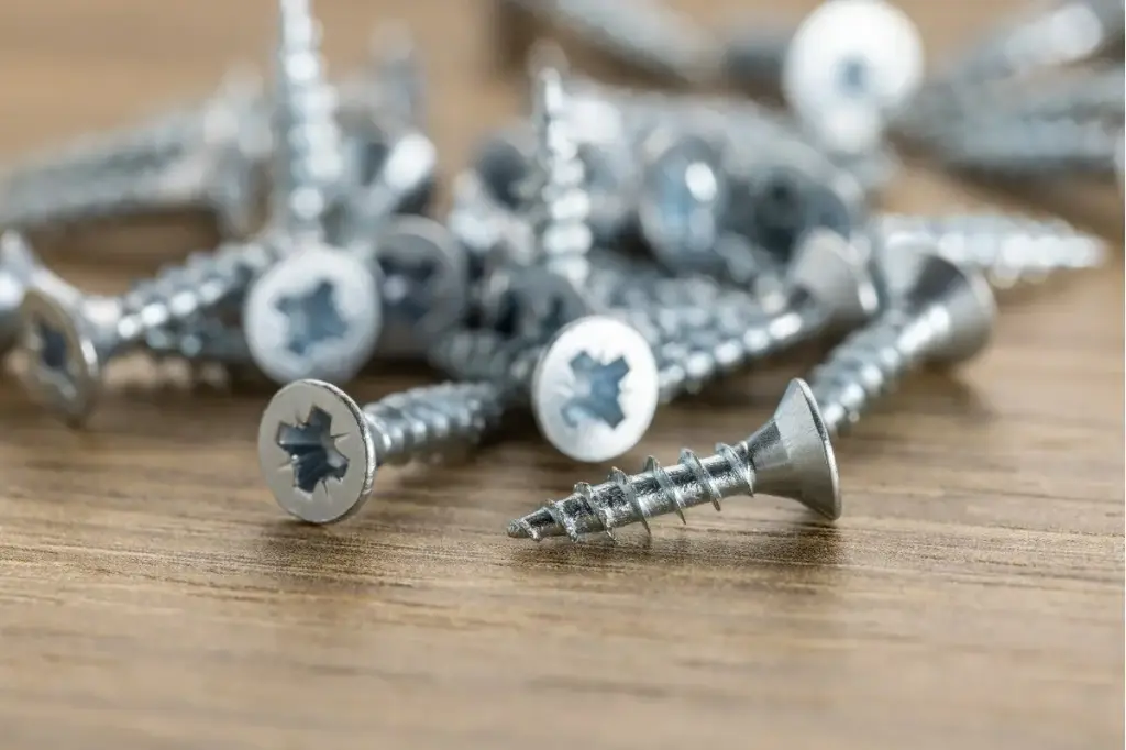 IRONFAST vrut do dreva  4 x35 bal biely zinok /za 500ks/  